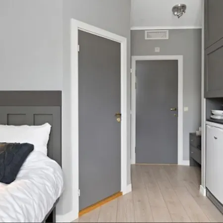Leilighet Comfy Studio Near Airport
